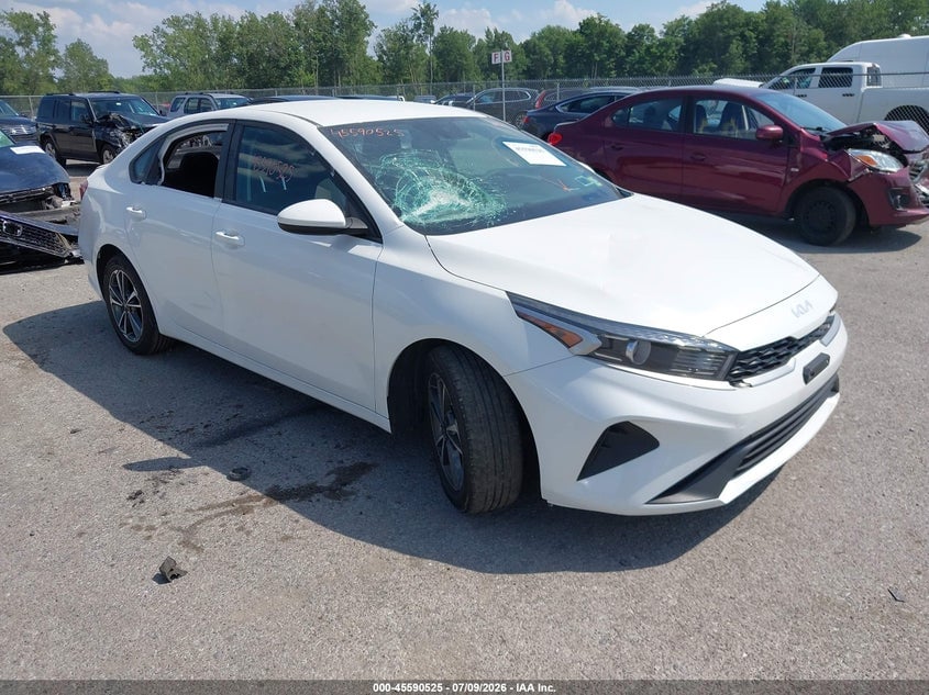 2023 KIA FORTE LXS | 3KPF24AD5PE646374 | UPCARS