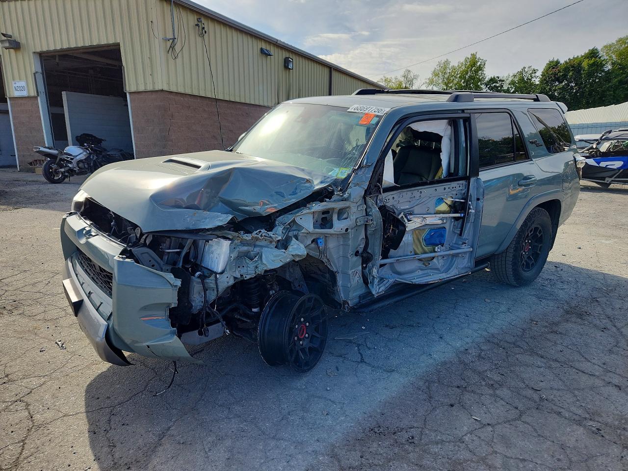 2023 TOYOTA 4RUNNER TRD OFF-ROAD PREMIUM | JTERU5JR2P6127731 | UPCARS