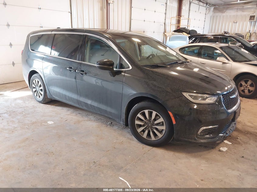 2023 CHRYSLER PACIFICA HYBRID TOURING L | 2C4RC1L72PR611807 | UPCARS
