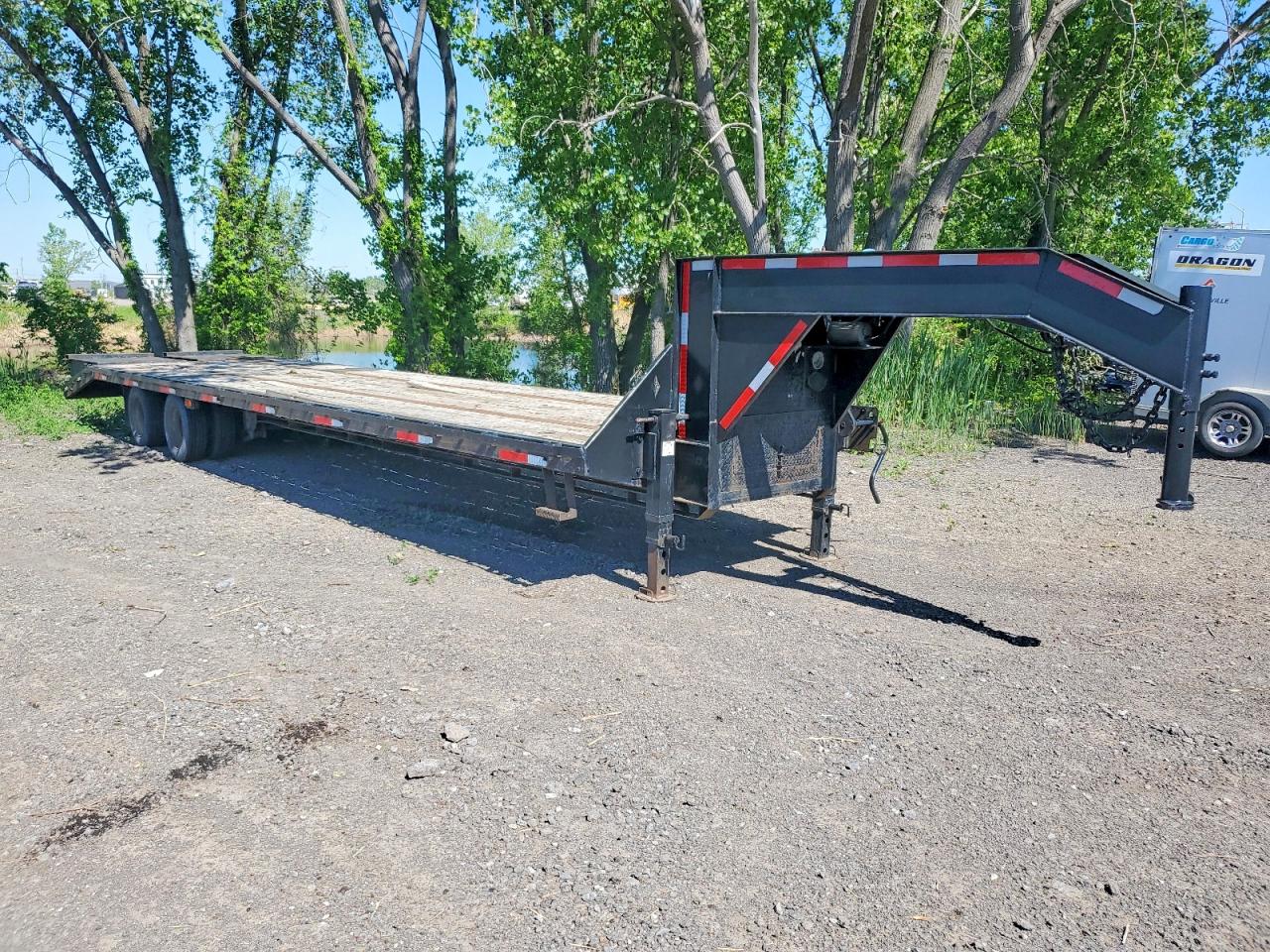 2015 ROADCLIPPER TRAILERS DIAMOND C EQUIPMENT TRAILER | 46UFU3621F1167535 | UPCARS
