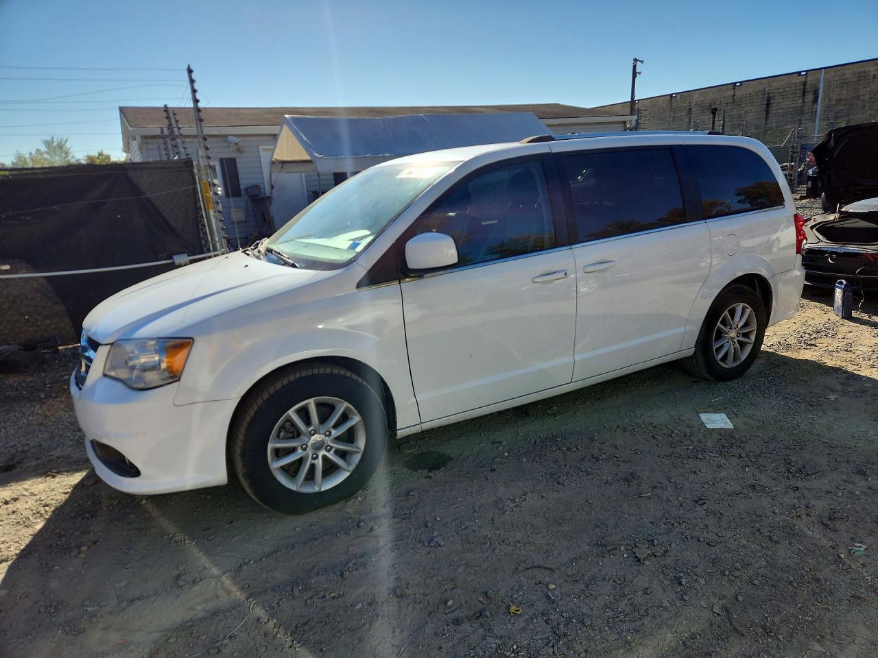 2018 DODGE CARAVAN SXT | 2C4RDGCG2JR224147 | UPCARS