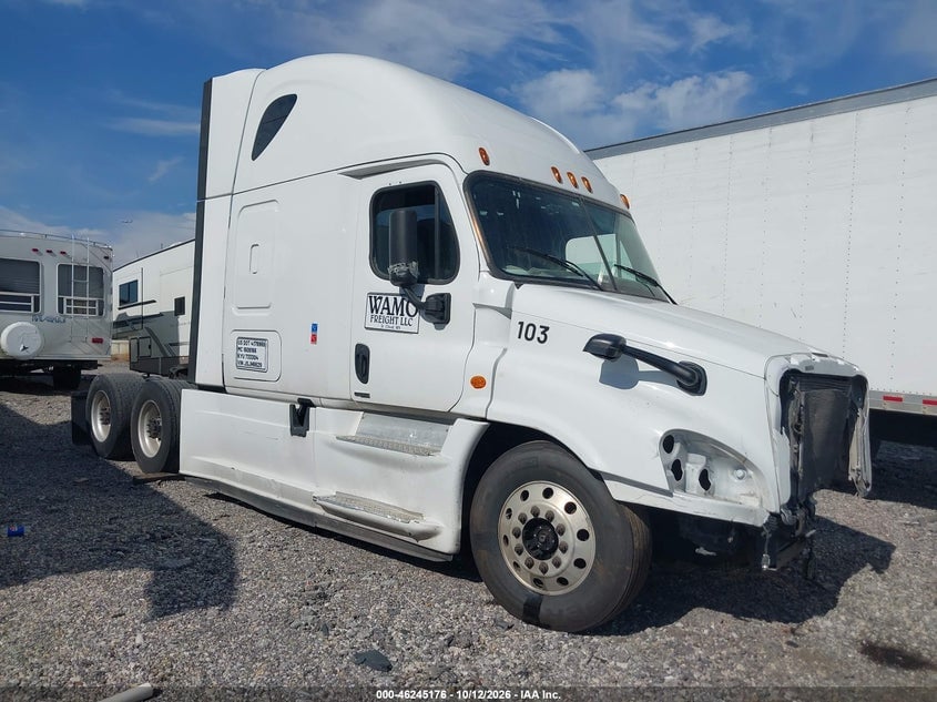 2018 FREIGHTLINER CASCADIA 125 | 3AKJGLDR0JSJH6629 | UPCARS