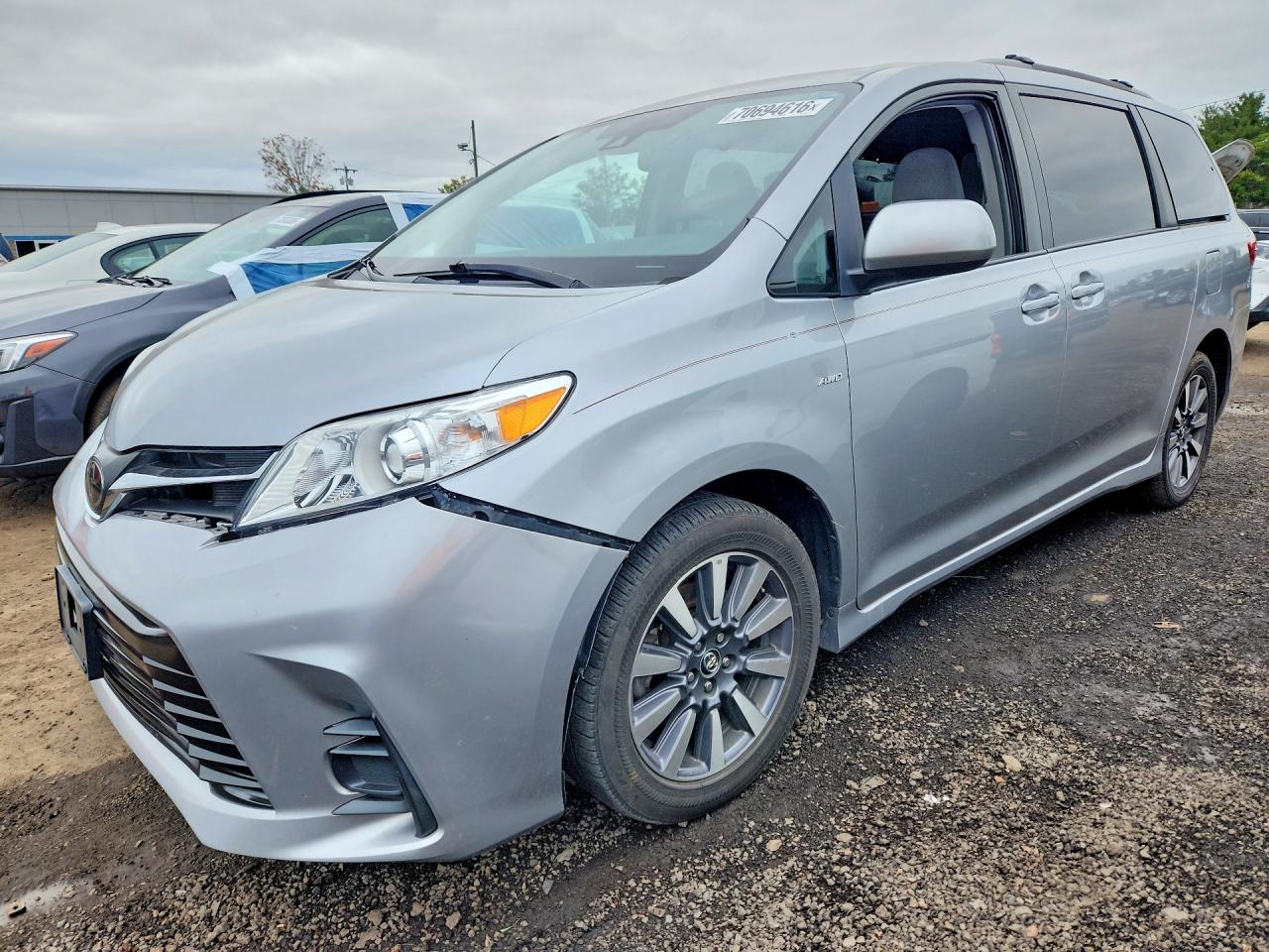 2018 TOYOTA SIENNA LE | 5TDJZ3DC4JS195602 | UPCARS