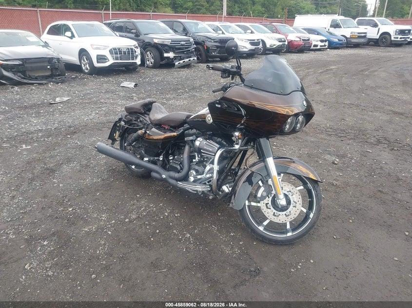 2012 HARLEY-DAVIDSON FLTRXSE CVO ROAD GLIDE CUSTOM | 1HD1TC812CB961748 | UPCARS