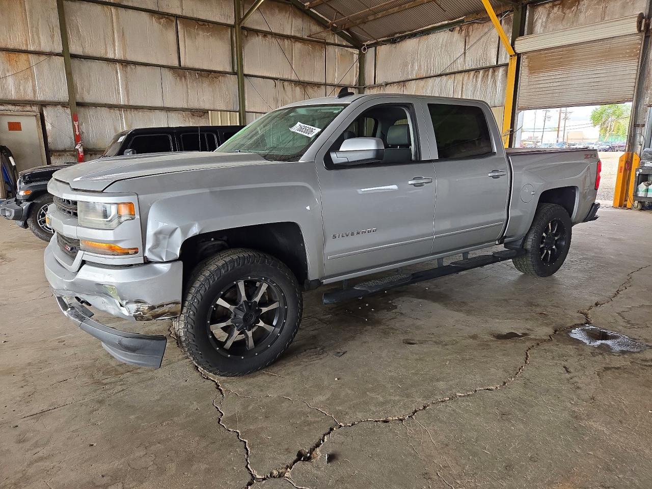2016 CHEVROLET SILVERADO K1500 LT | 3GCUKREC0GG136542 | UPCARS