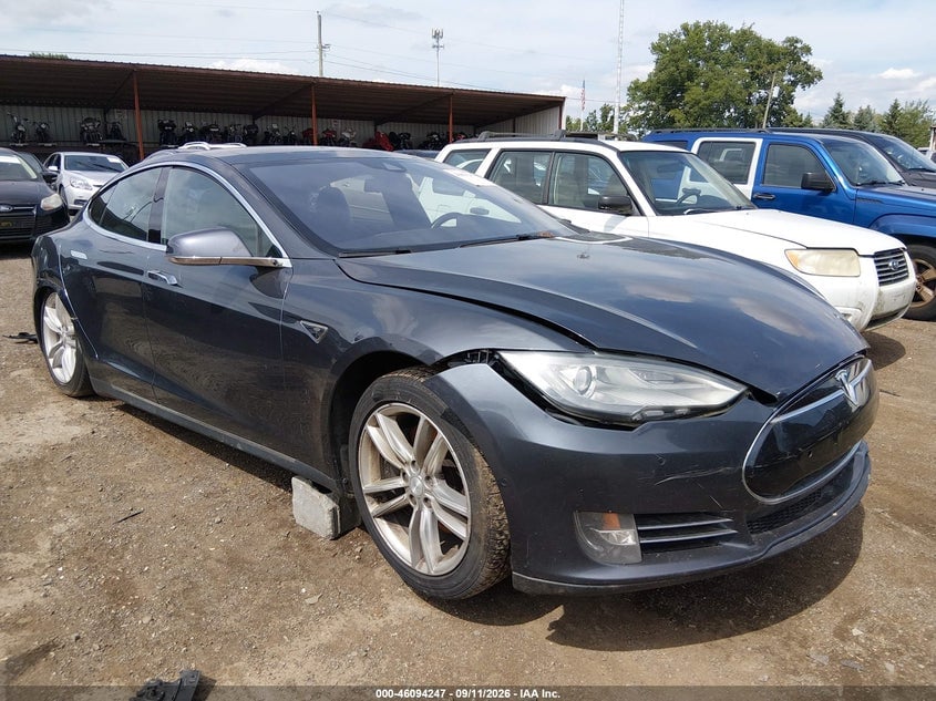 2015 TESLA MODEL S 70D/85D/P85D | 5YJSA1E22FF103713 | UPCARS
