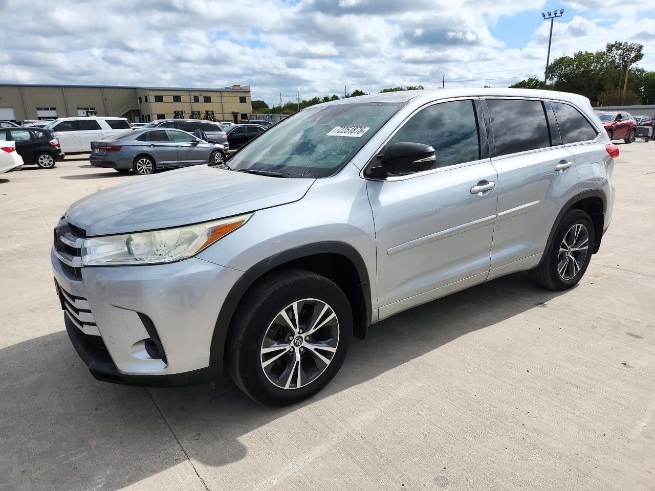 2018 TOYOTA HIGHLANDER LE | 5TDZZRFH8JS241222 | UPCARS