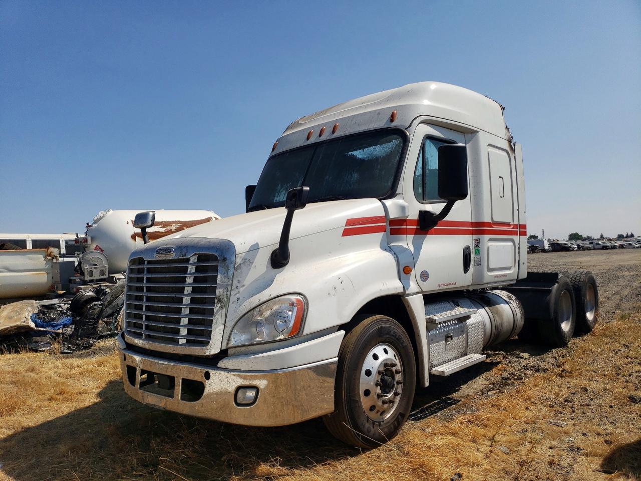 2018 FREIGHTLINER ALL OTHER "125" SLEEPER CAB" | 1FUJGLDV9JLKC7120 | UPCARS
