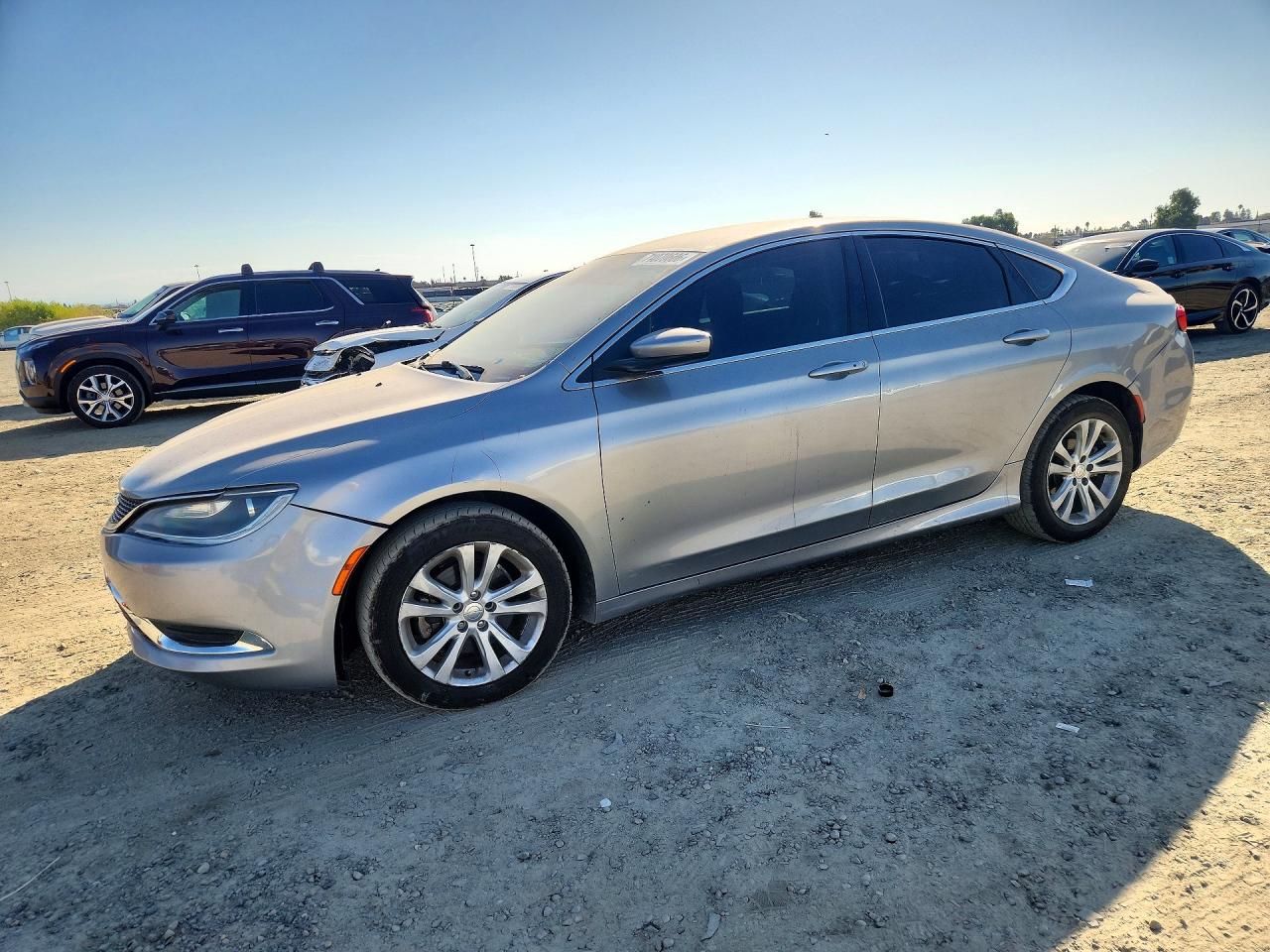 2015 CHRYSLER 200 LIMITED | 1C3CCCAB9FN702937 | UPCARS