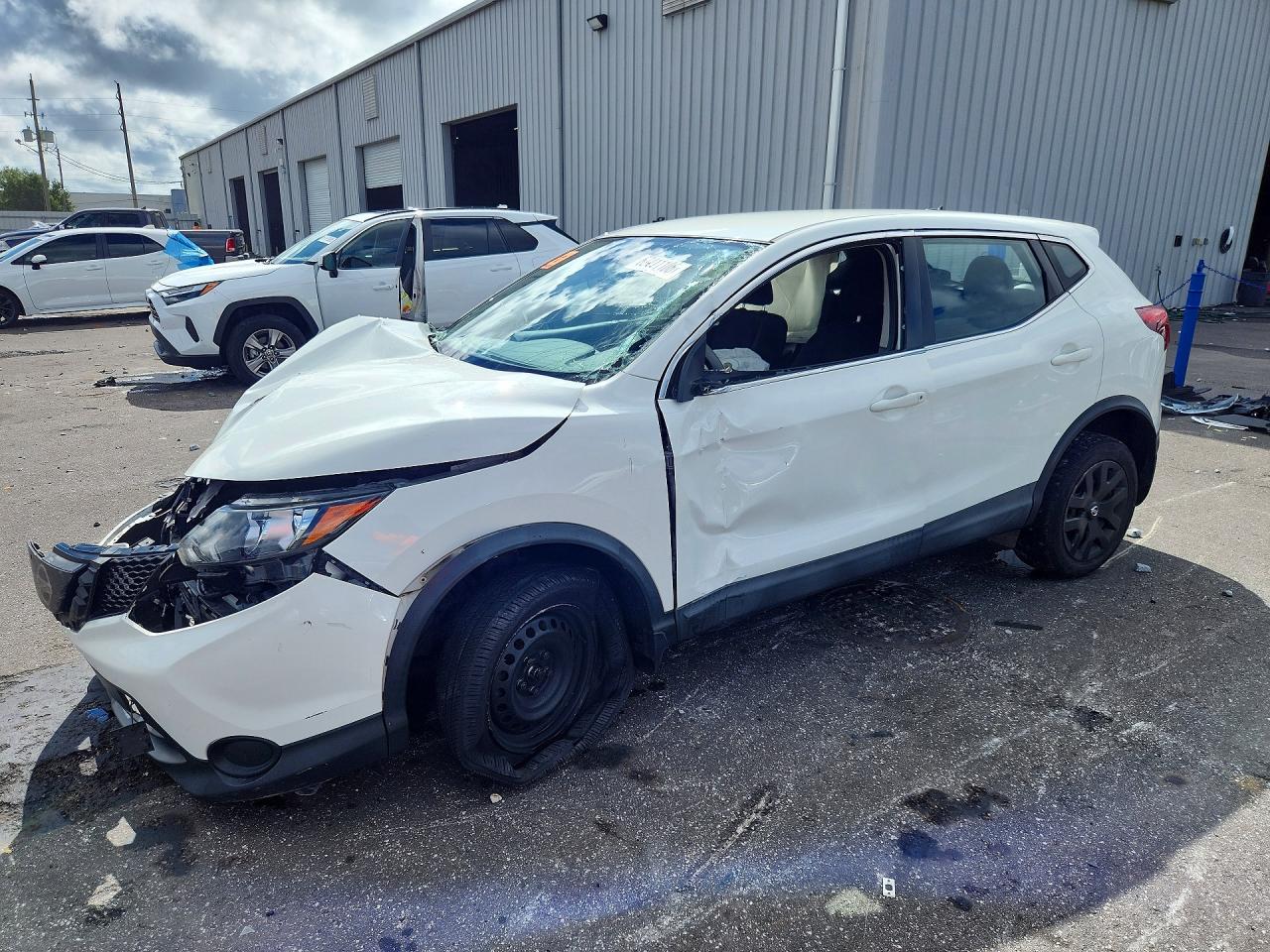 2019 NISSAN ROGUE S | JN1BJ1CP6KW226566 | UPCARS