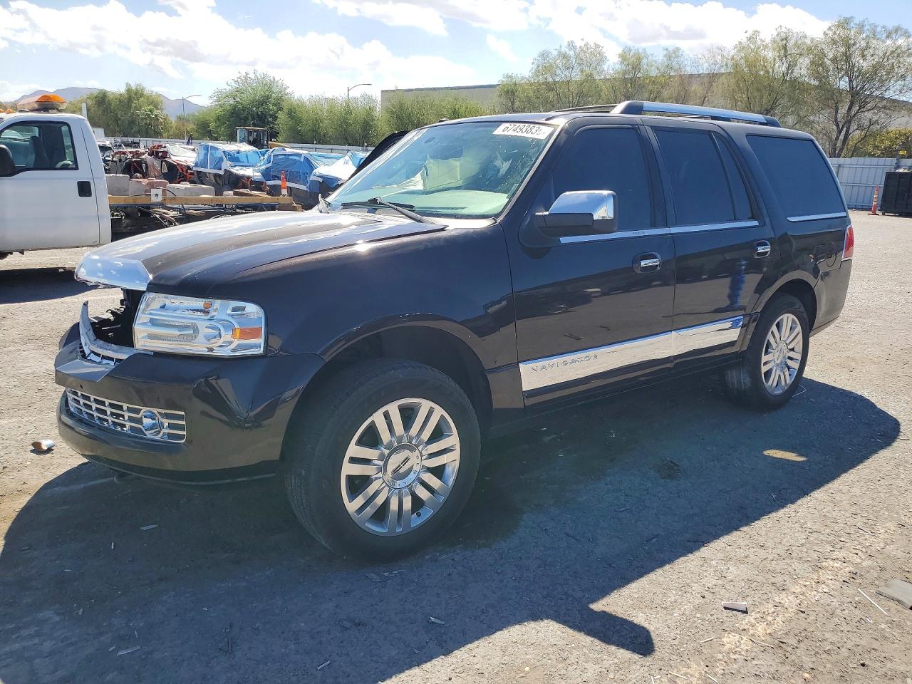 2013 LINCOLN NAVIGATOR | 5LMJJ2J54DEL06983 | UPCARS
