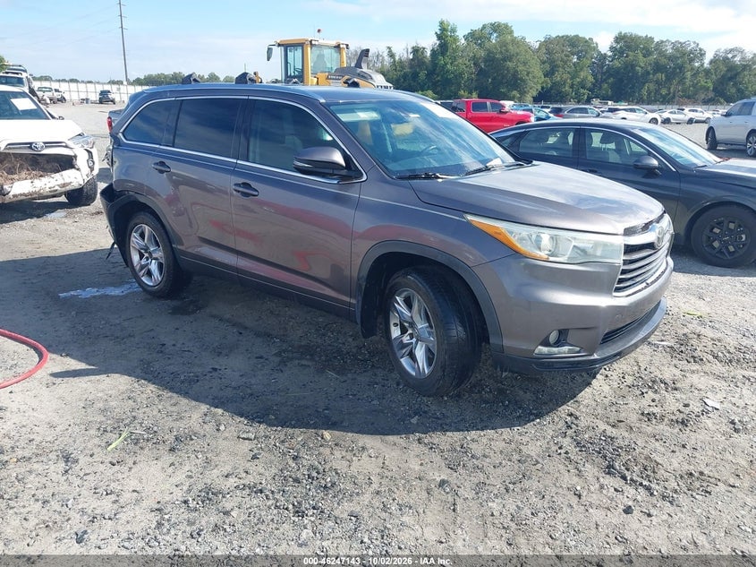 2015 TOYOTA HIGHLANDER LIMITED V6 | 5TDDKRFH9FS111228 | UPCARS
