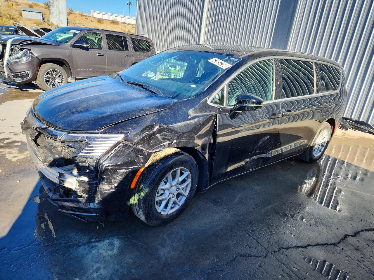 2027 CHRYSLER PACIFICA SELECT | 2C4RC1BG0VR562962 | UPCARS