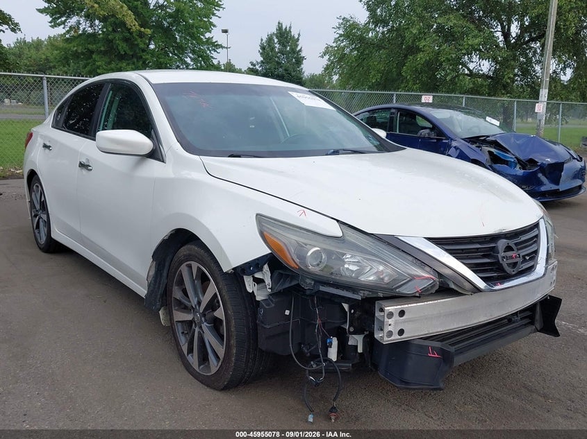 2017 NISSAN ALTIMA 2.5 SR | 1N4AL3AP2HC165587 | UPCARS