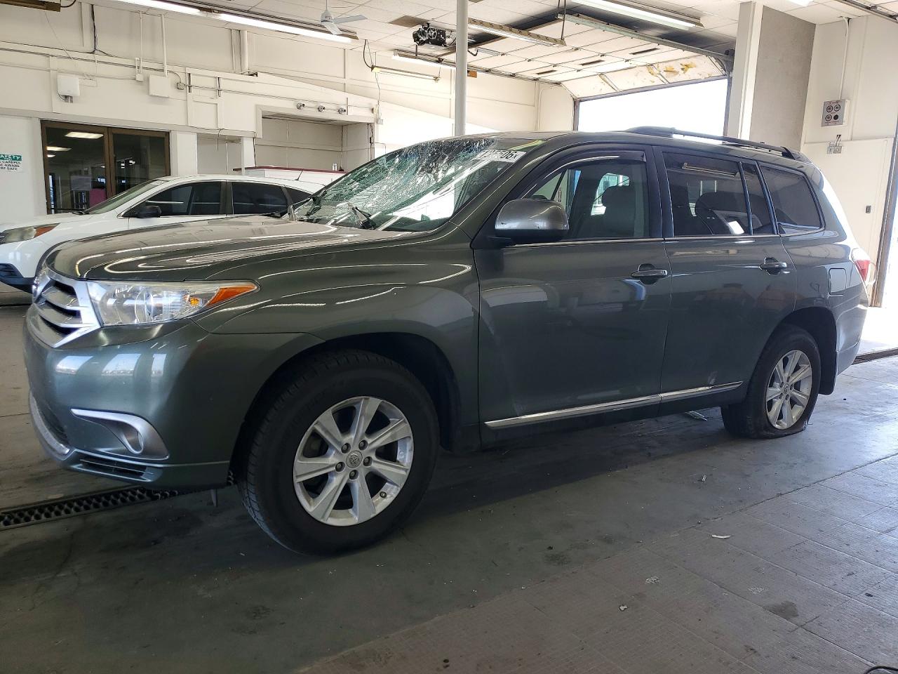 2013 TOYOTA HIGHLANDER SE | 5TDBK3EH1DS239403 | UPCARS