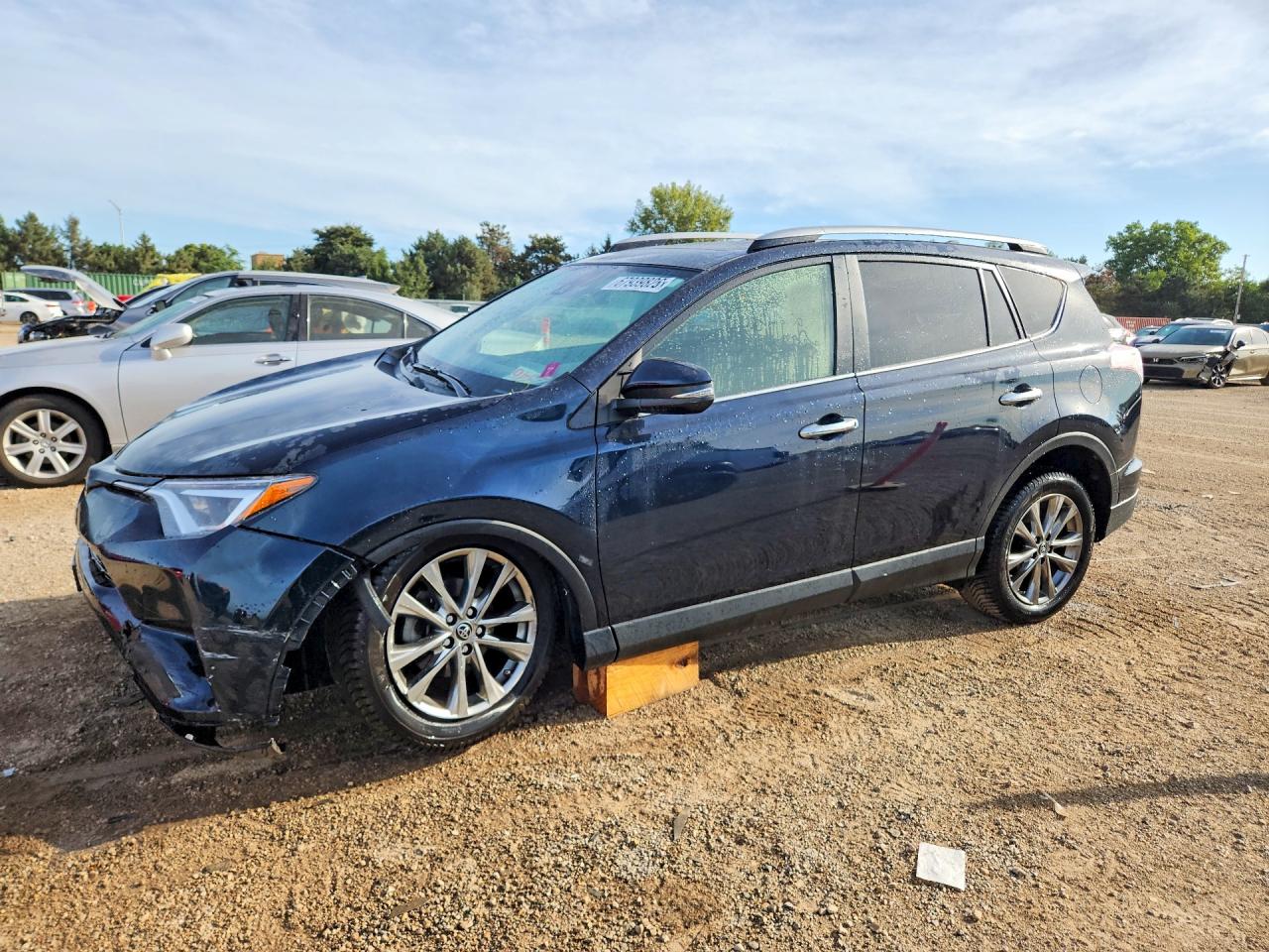 2018 TOYOTA RAV4 LIMITED | JTMDFREV0JD250485 | UPCARS