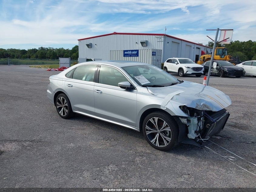 2021 VOLKSWAGEN PASSAT 2.0T SE | 1VWSA7A39MC000488 | UPCARS