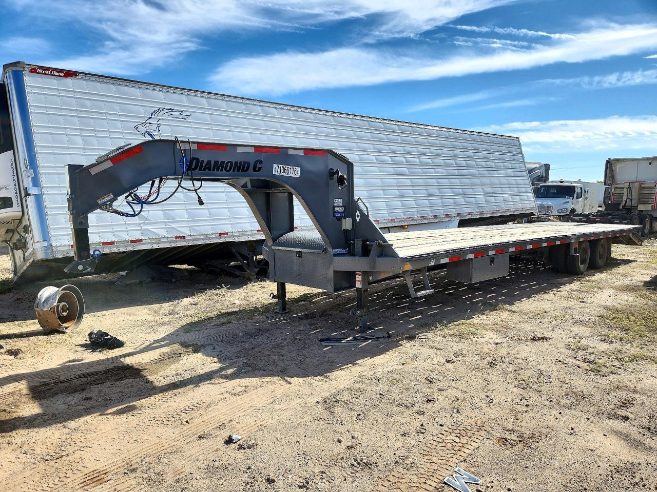 2026 DIAMOND C UNKNOWN EQUIPMENT TRAILER | 46UDF3522T1305694 | UPCARS