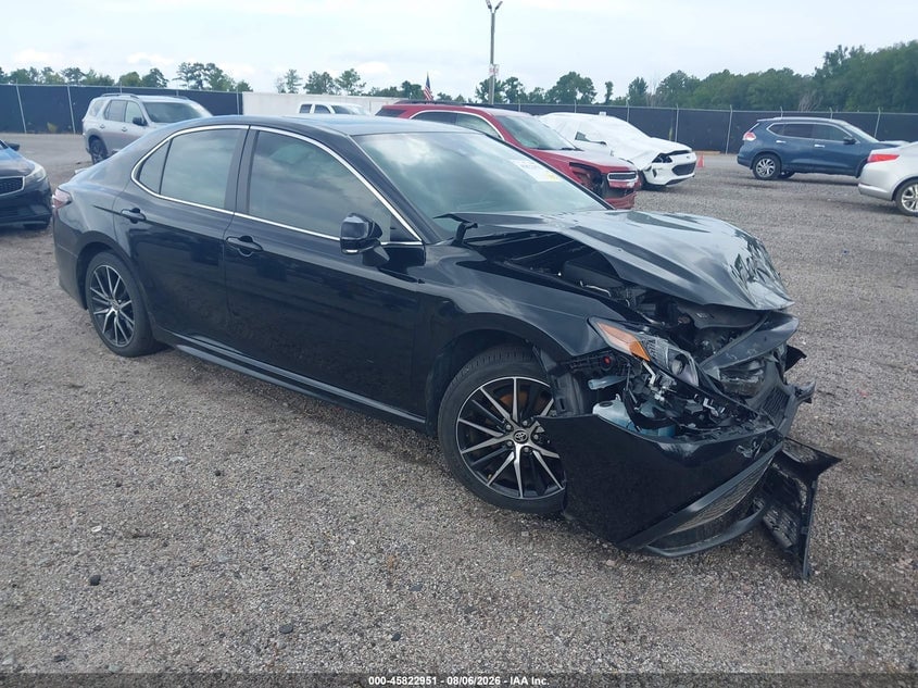 2024 TOYOTA CAMRY SE | 4T1G11AK2RU921218 | UPCARS