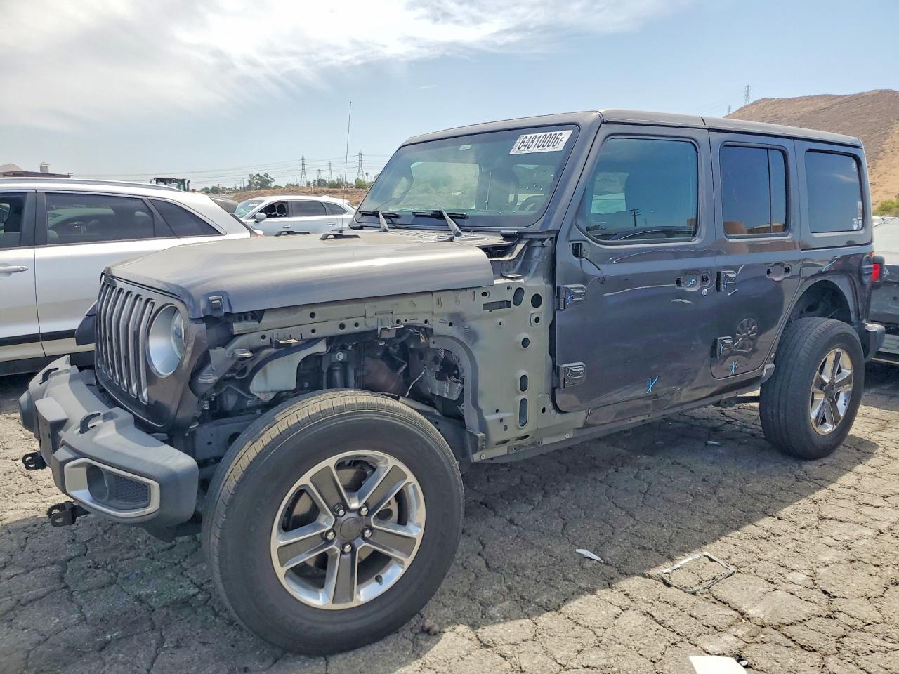 2018 JEEP WRANGLER SAHARA | 1C4HJXEG1JW311207 | UPCARS