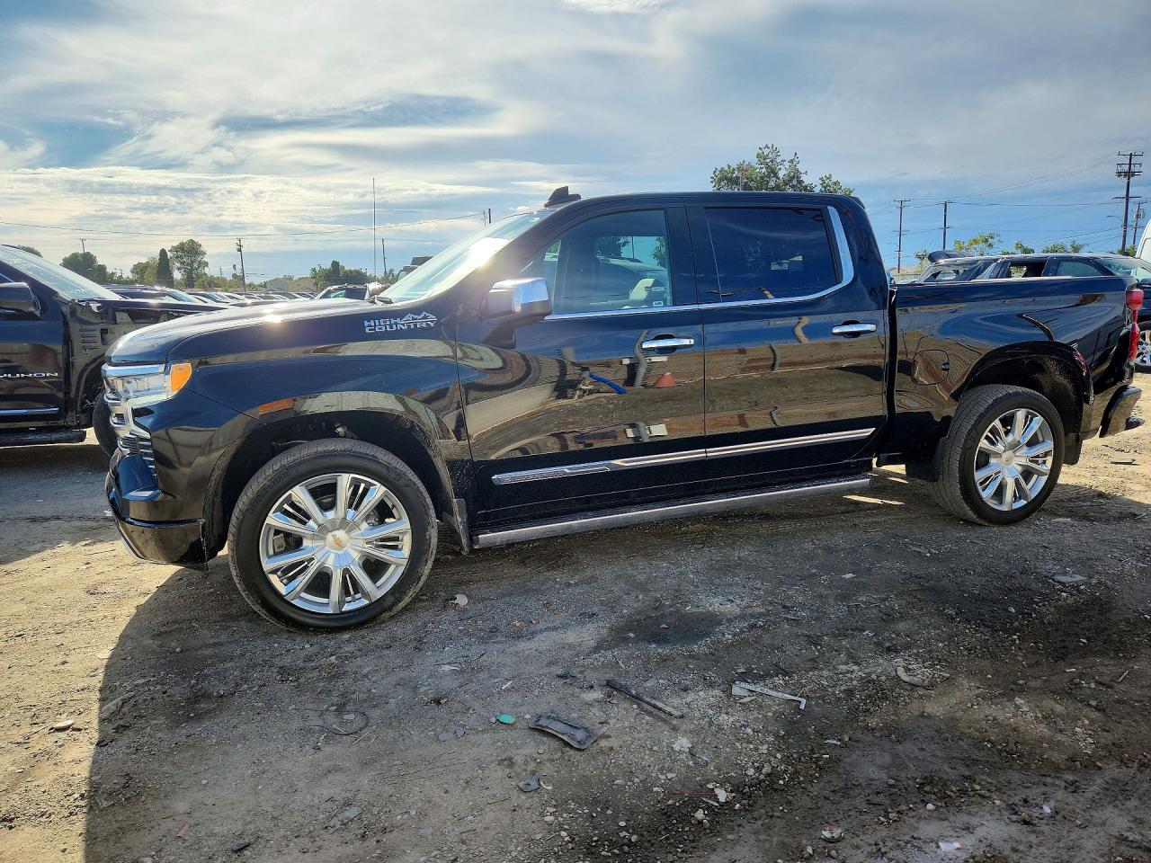 2026 CHEVROLET SILVERADO K1500 HIGH COUNTRY | 1GCUKJEL4TZ228118 | UPCARS