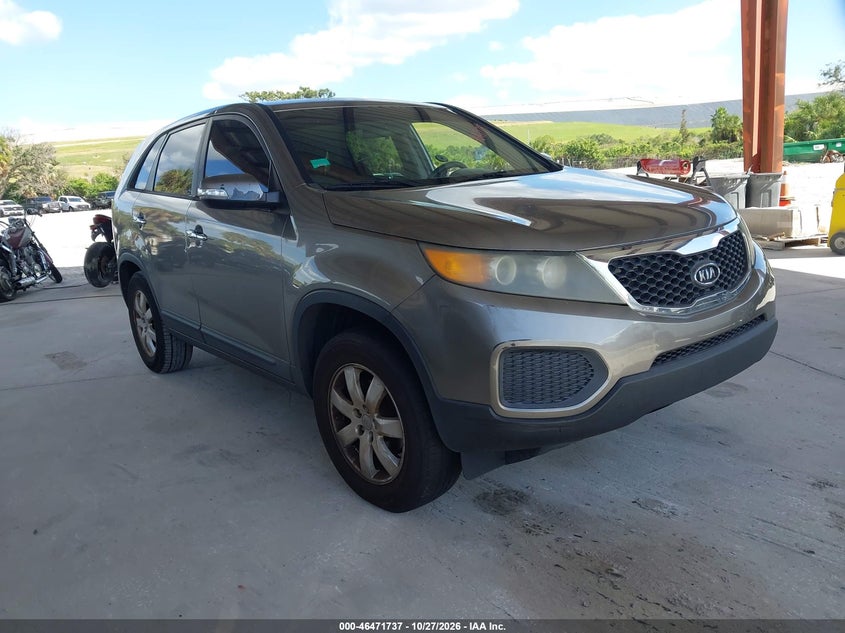 2012 KIA SORENTO LX | 5XYKT3A1XCG252359 | UPCARS