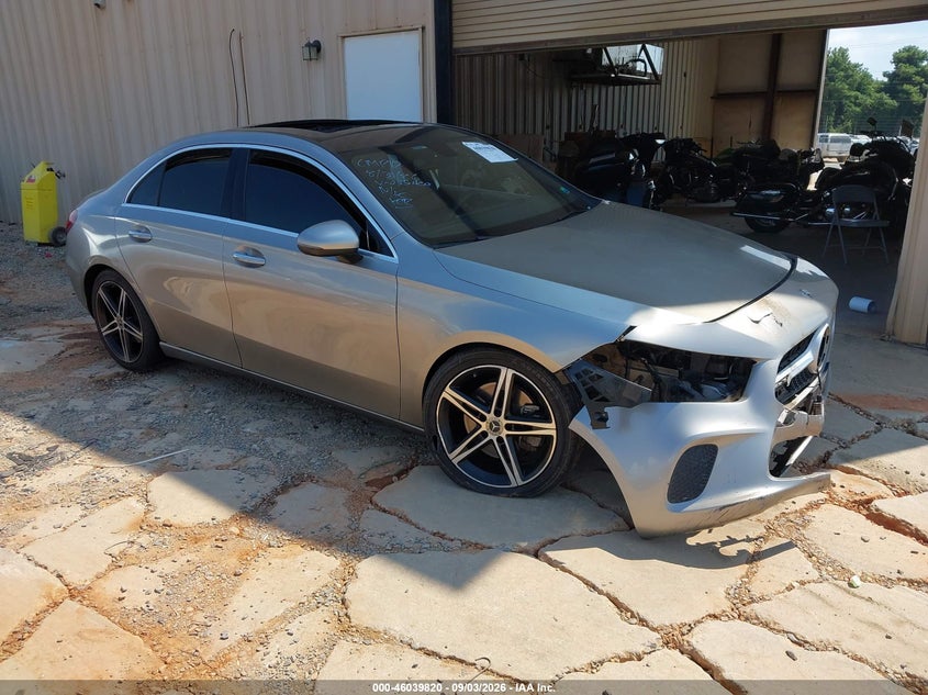 2019 MERCEDES-BENZ A 220 4MATIC | WDD3G4FB4KW035400 | UPCARS