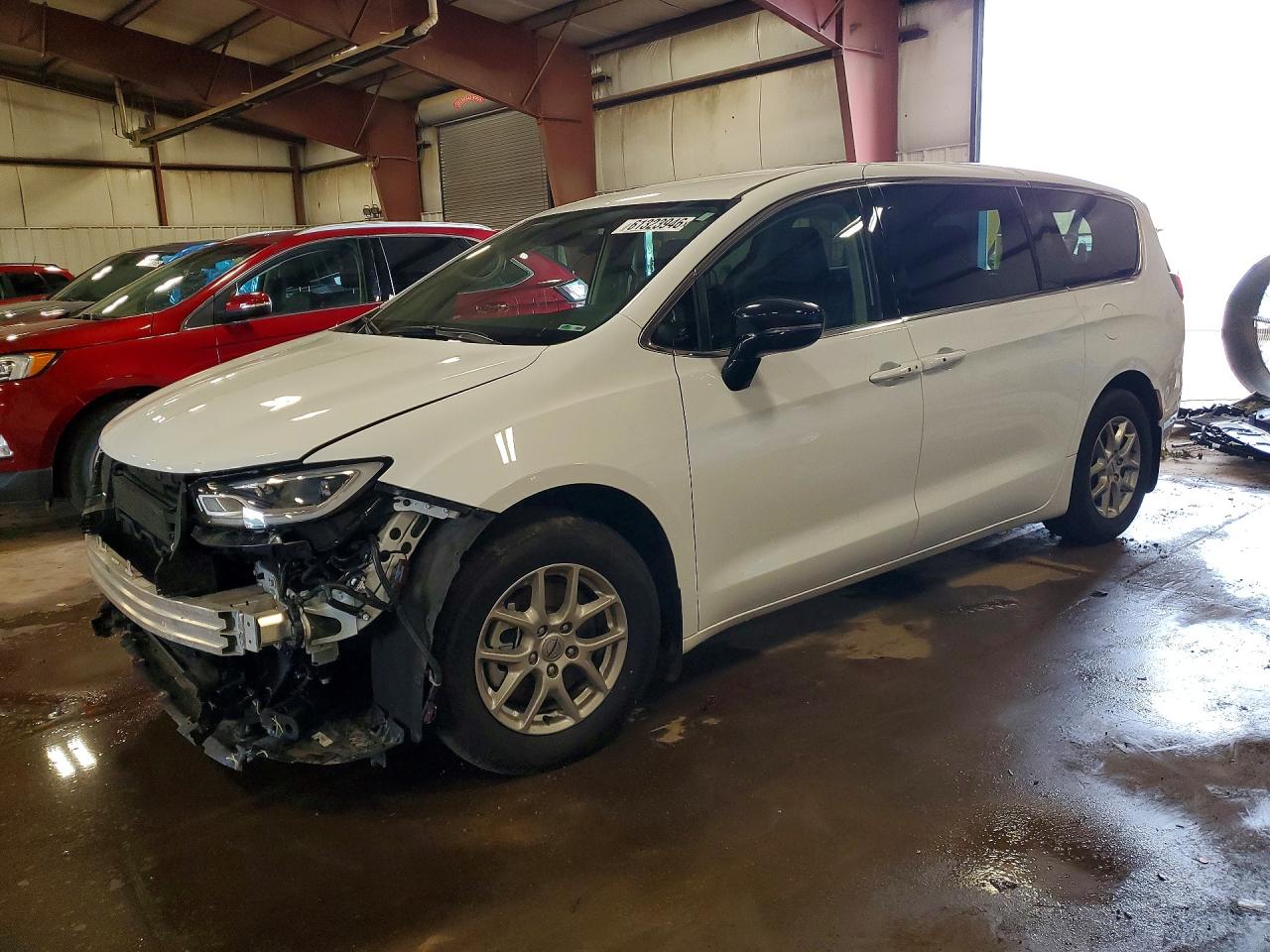 2024 CHRYSLER PACIFICA TOURING L | 2C4RC1BG2RR152833 | UPCARS
