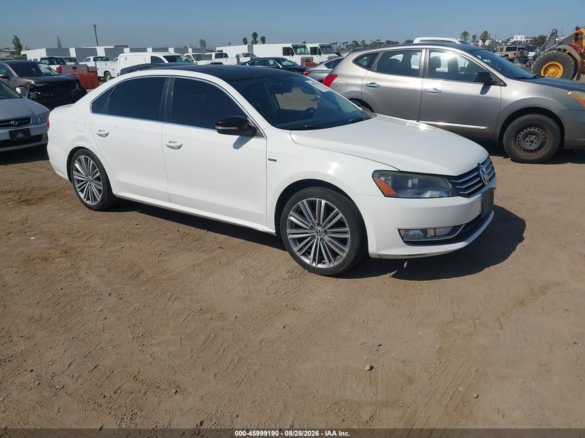 2015 VOLKSWAGEN PASSAT 1.8T SPORT | 1VWBT7A31FC037306 | UPCARS