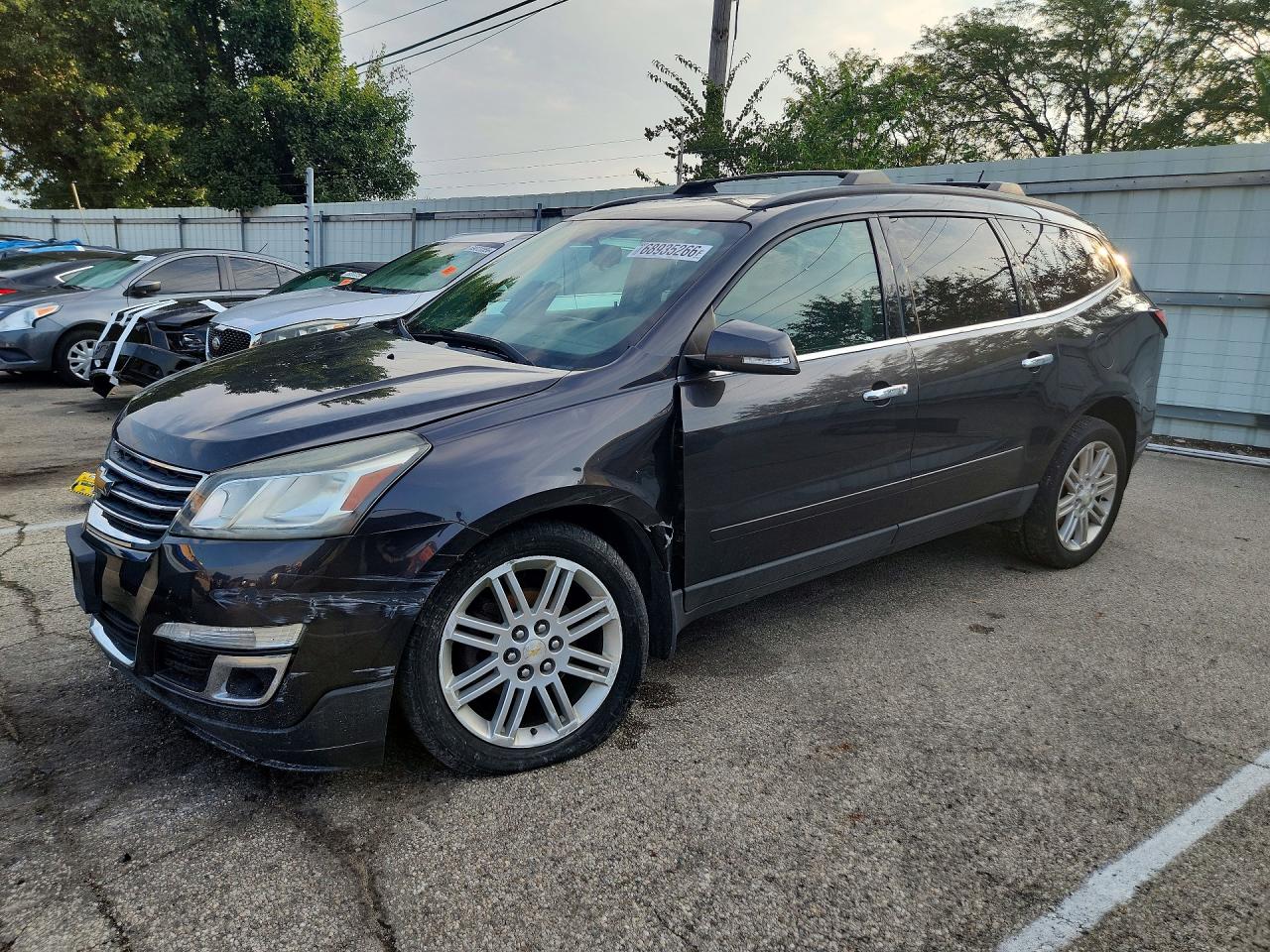 2015 CHEVROLET TRAVERSE LT | 1GNKRGKDXFJ349636 | UPCARS