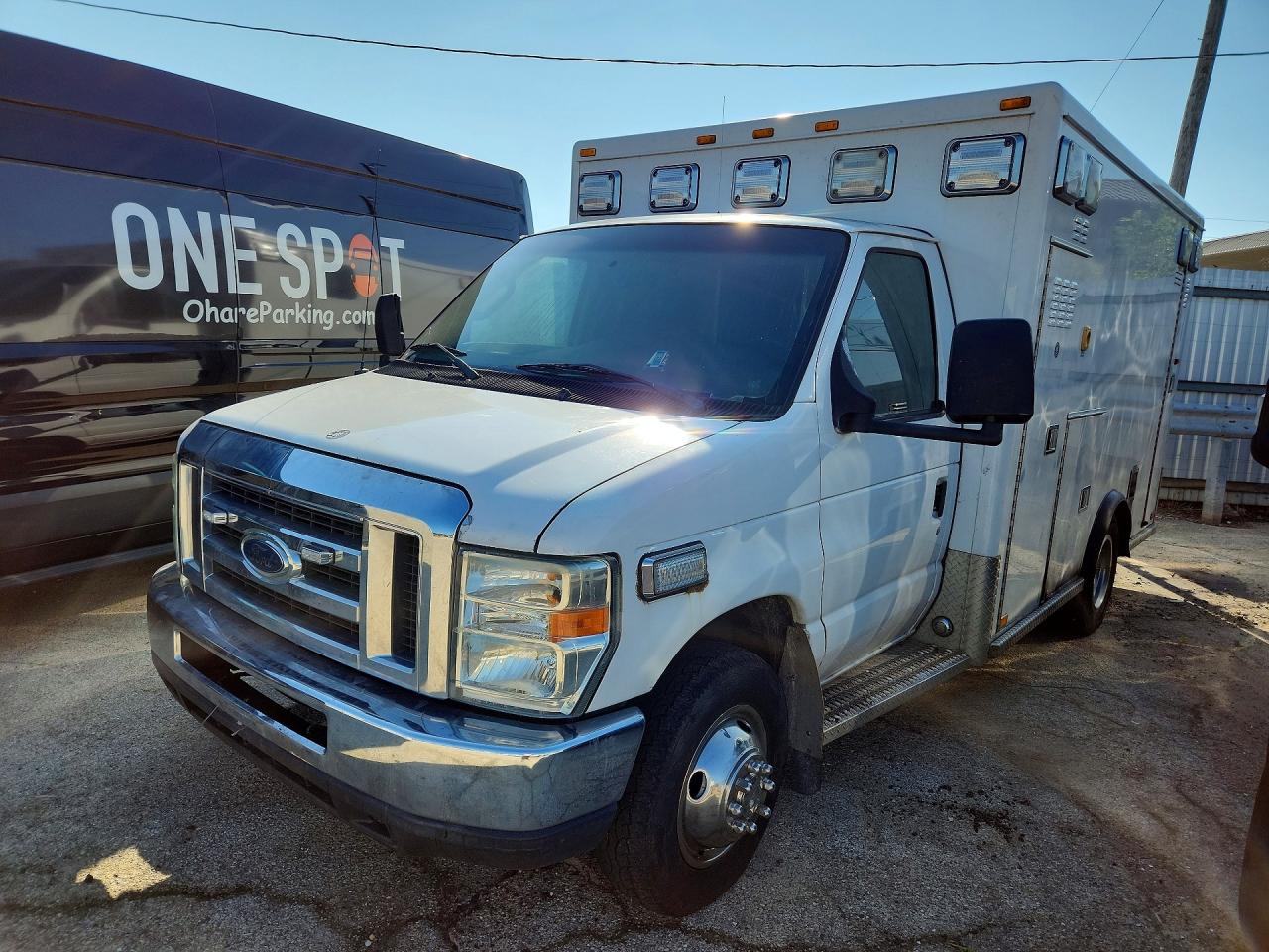 2010 FORD ECONOLIN E350 SUPER DUTY CUTAWAY VAN | 1FDWE3FP7ADA34587 | UPCARS