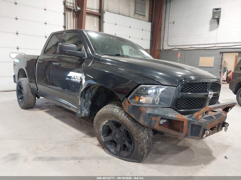 2018 RAM 1500 EXPRESS  4X4 6'4 BOX | 1C6RR7FT7JS175866 | UPCARS