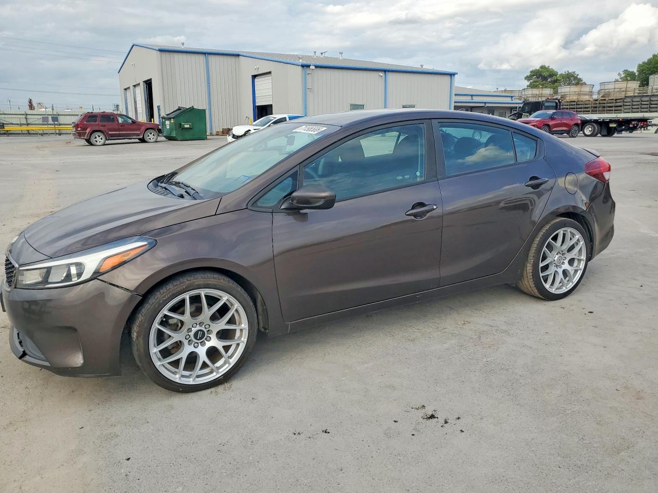 2017 KIA FORTE LX | 3KPFL4A74HE140852 | UPCARS
