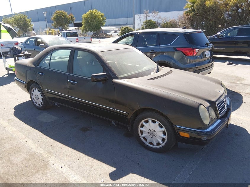 1999 MERCEDES-BENZ E 320 | WDBJF65H3XA864564 | UPCARS
