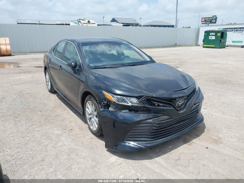 2018 TOYOTA CAMRY LE | 4T1B11HK3JU114632 | UPCARS