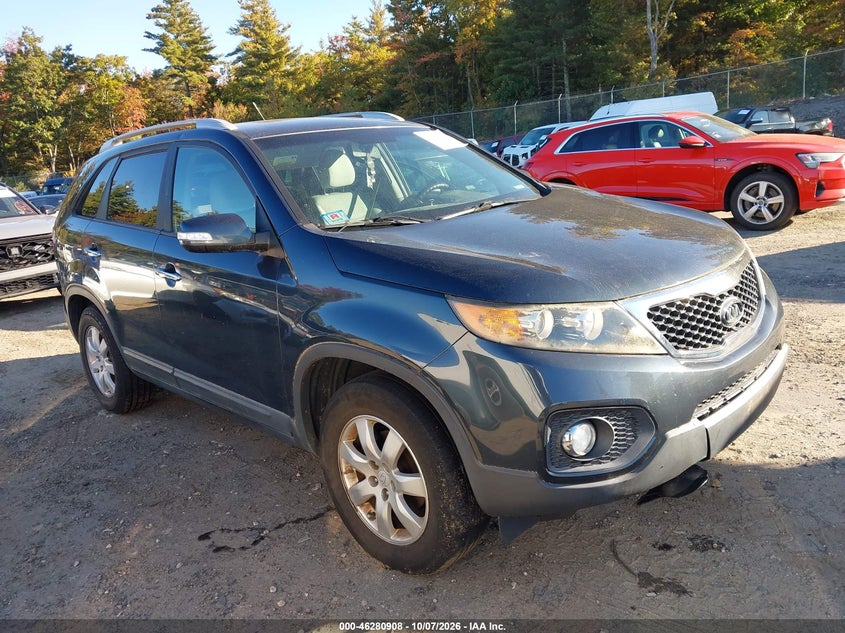 2011 KIA SORENTO LX | 5XYKT4A1XBG114535 | UPCARS