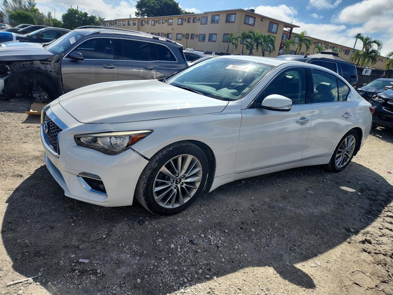2018 INFINITI Q50 3.0T LUXE | JN1EV7AP3JM365569 | UPCARS