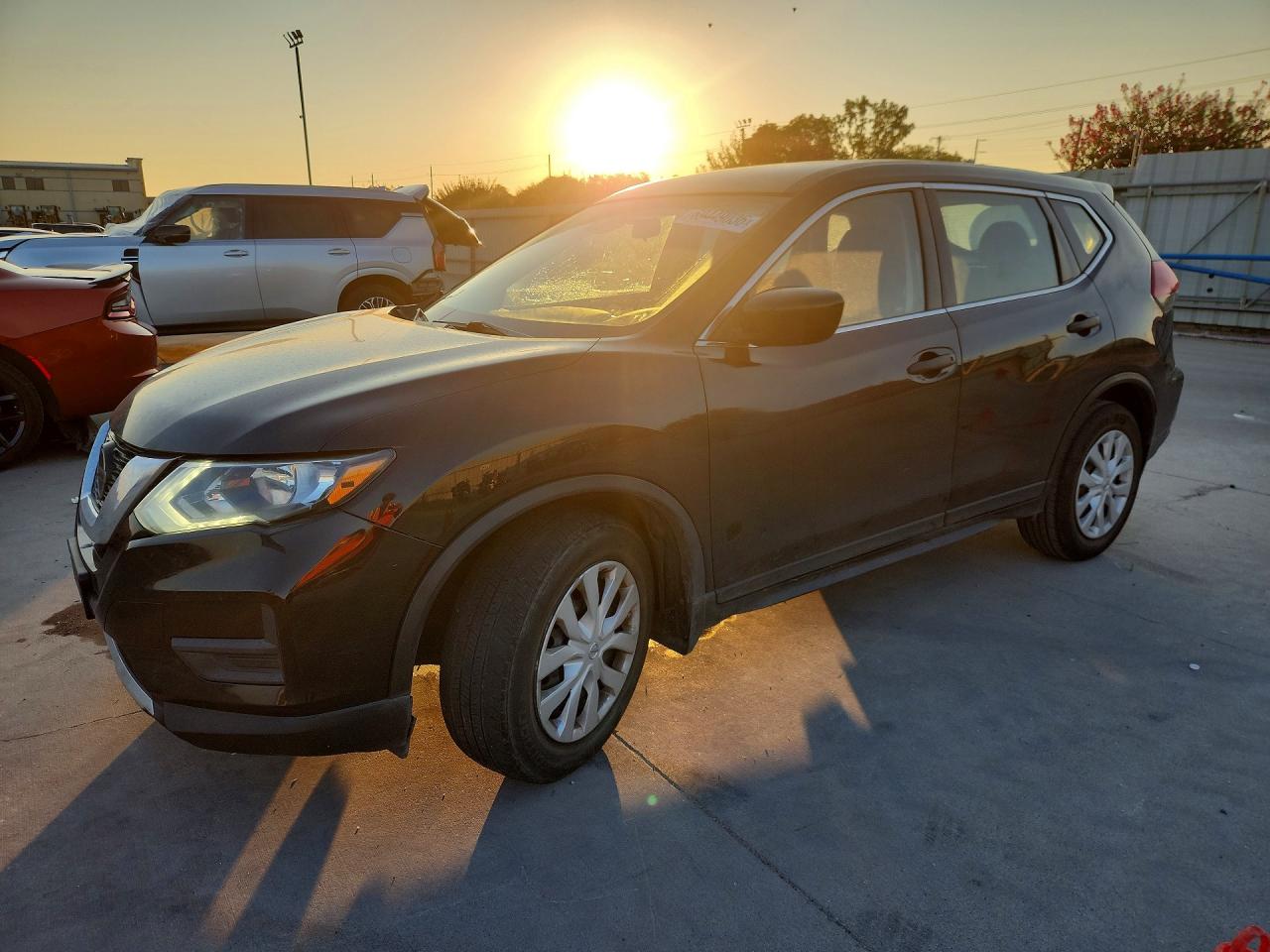 2019 NISSAN ROGUE S | 5N1AT2MT0KC781207 | UPCARS