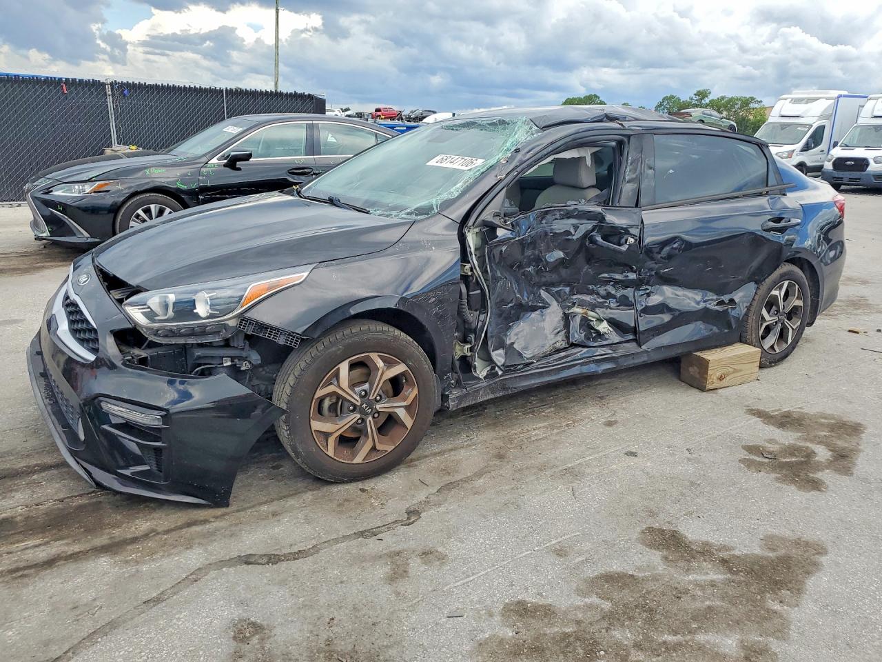 2019 KIA FORTE LXS | 3KPF24AD0KE060626 | UPCARS
