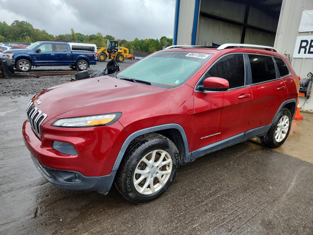 2015 JEEP CHEROKEE LATITUDE | 1C4PJMCB7FW675379 | UPCARS