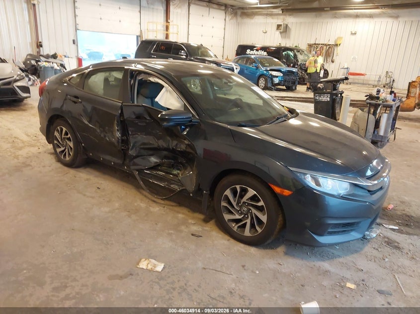 2017 HONDA CIVIC EX | 19XFC2F71HE055996 | UPCARS