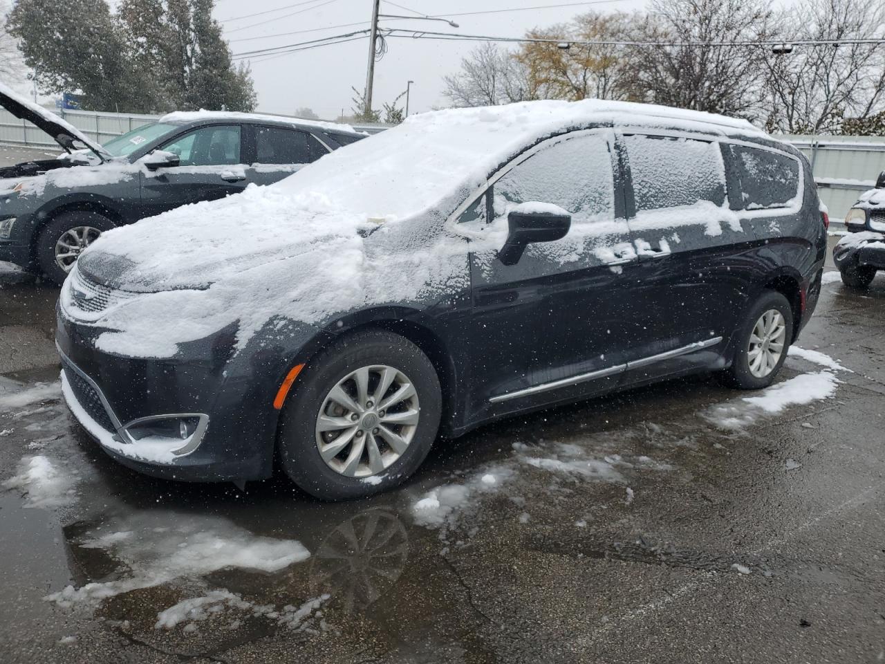 2018 CHRYSLER PACIFICA TOURING L | 2C4RC1BG0JR100413 | UPCARS