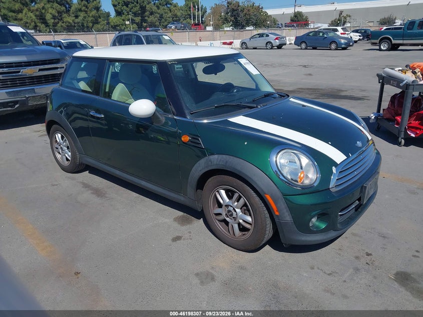 2013 MINI HARDTOP COOPER | WMWSU3C54DT690391 | UPCARS