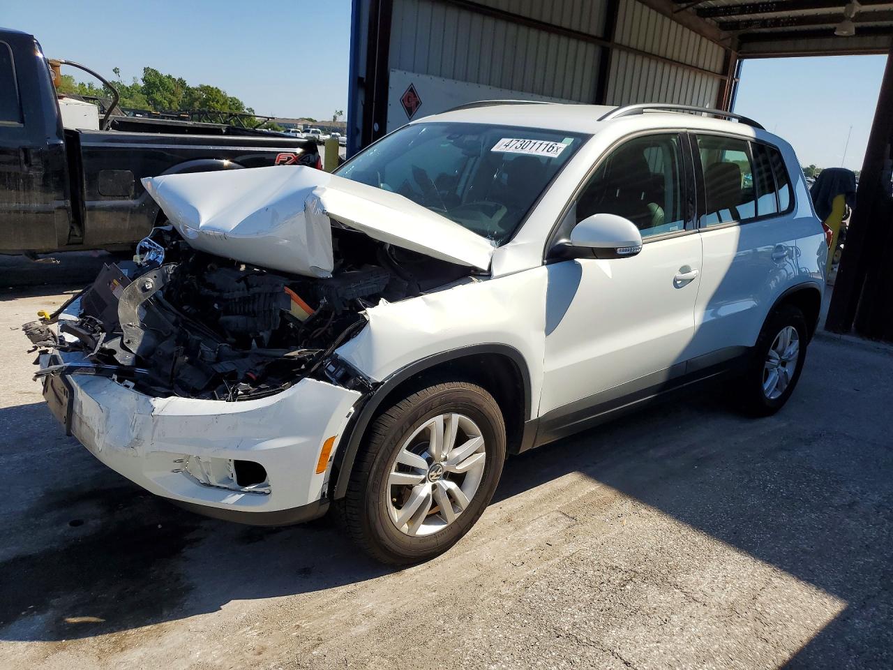 2017 VOLKSWAGEN TIGUAN S | WVGBV7AX9HW512813 | UPCARS