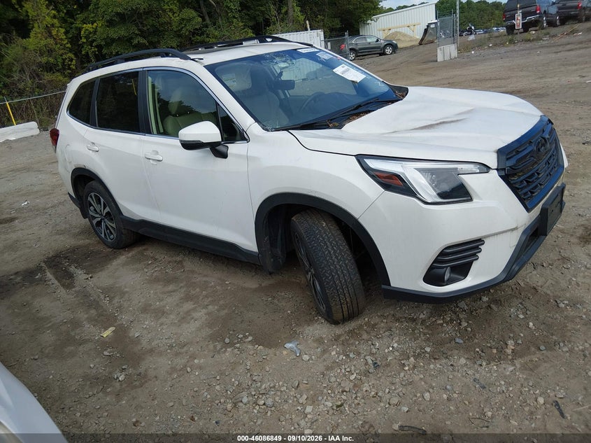 2022 SUBARU FORESTER LIMITED | JF2SKAPC1NH509081 | UPCARS