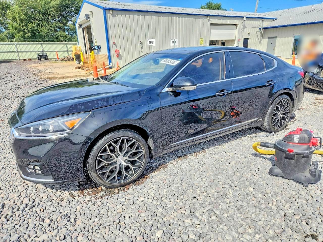 2017 KIA CADENZA LIMITED | KNALC4J19H5057408 | UPCARS