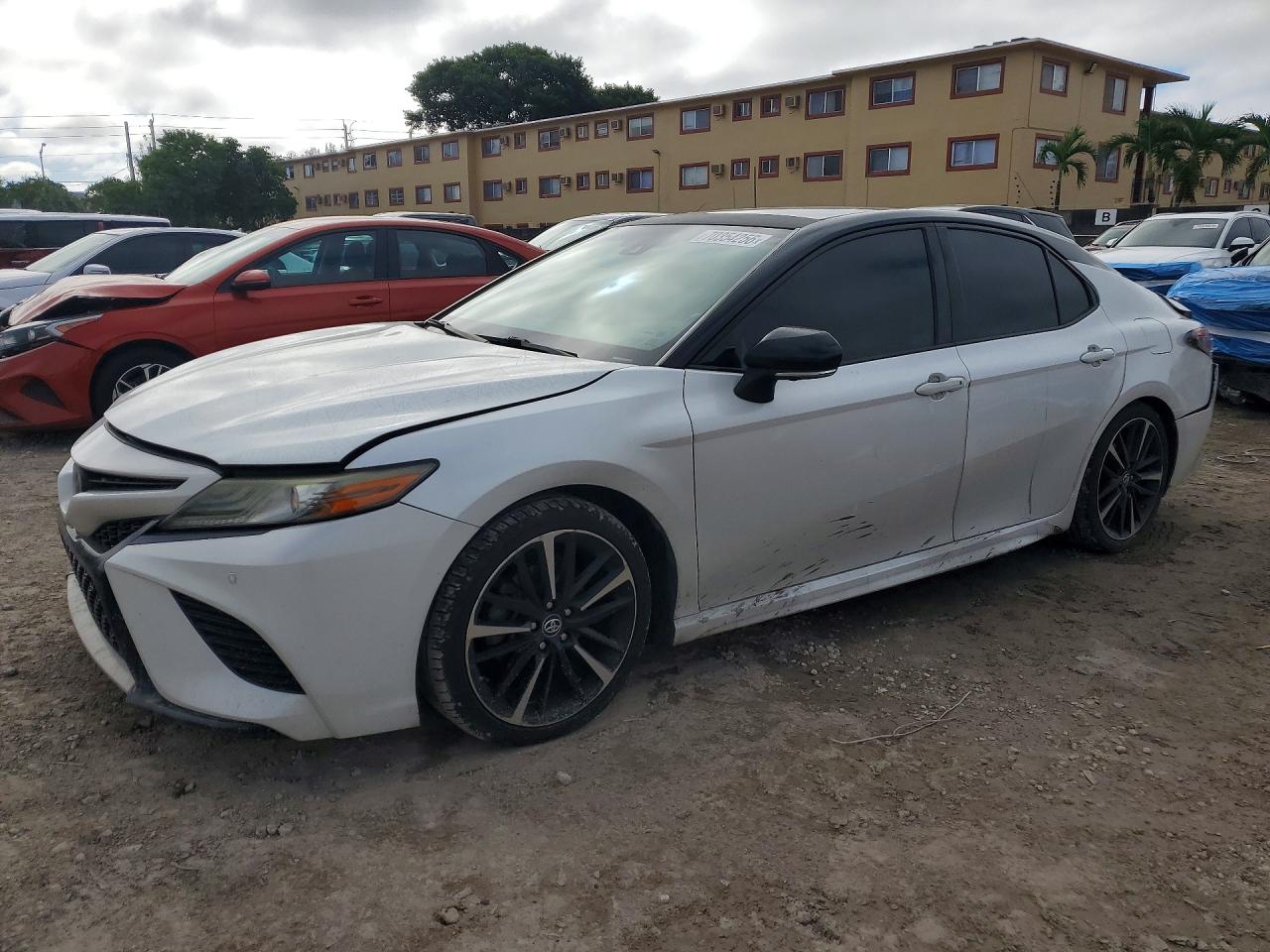 2018 TOYOTA CAMRY XSE | 4T1B61HK8JU111789 | UPCARS