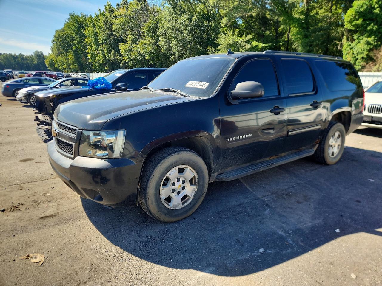 2010 CHEVROLET SUBURBAN K1500 LS | 1GNUKHE35AR250593 | UPCARS
