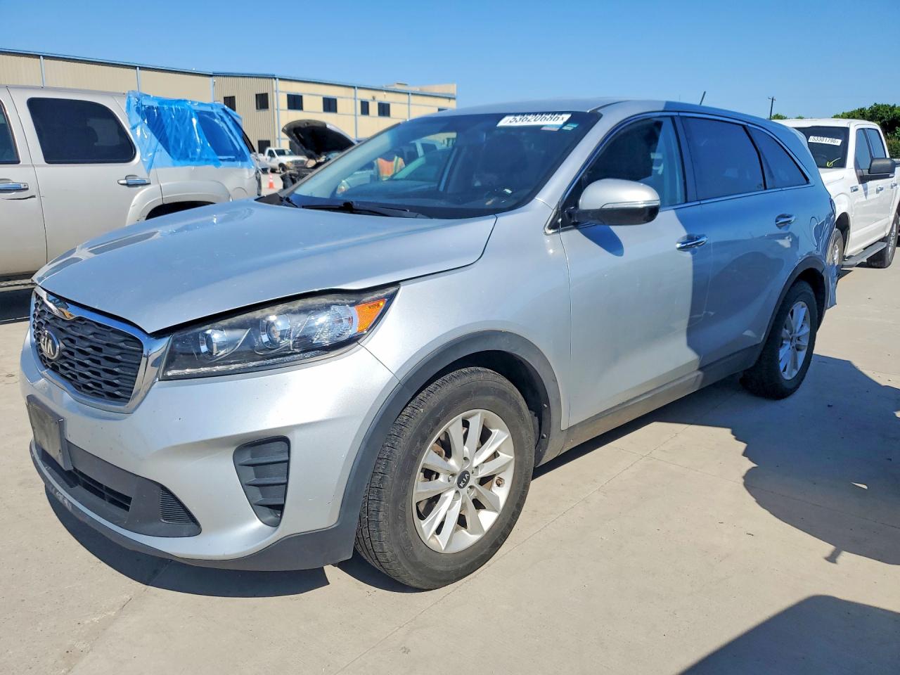 2019 KIA SORENTO LX V6 | 5XYPG4A55KG489388 | UPCARS