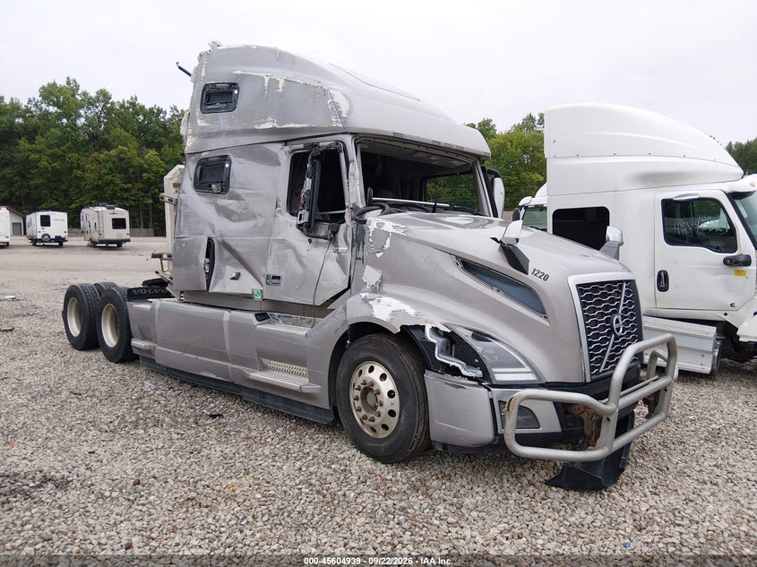2020 VOLVO VNL | 4V4NC9EH1LN235650 | UPCARS